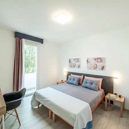 Luxury Free Wifi Apartment