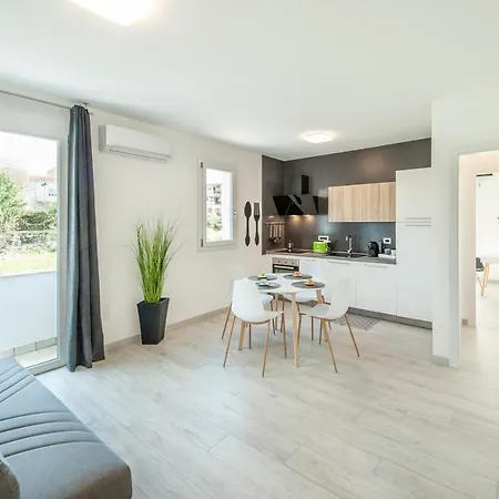 Luxury Free Wifi Apartment